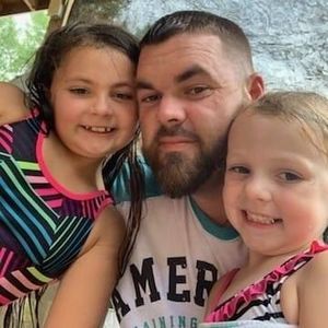 Meet your Posher, Ethan